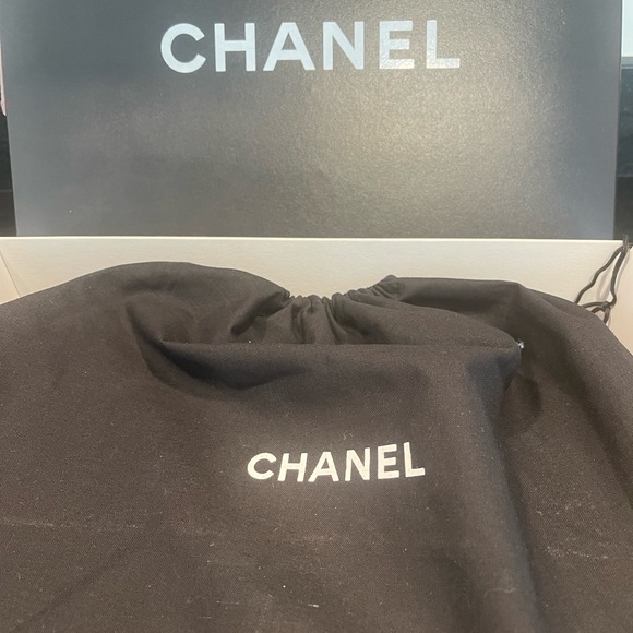 ⭐️ CHANEL ⭐️ jumbo flap bag. - Picture 4 of 16